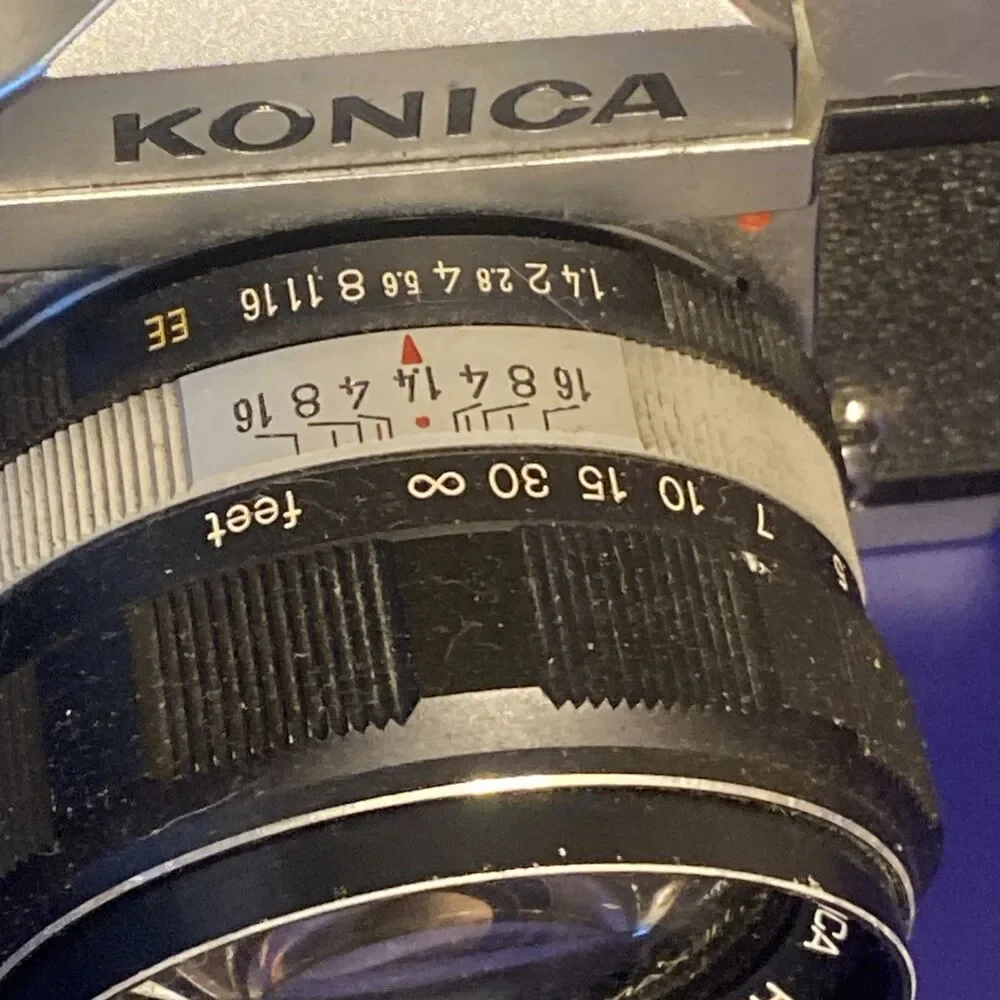 Vintage KONICA AUTOREFLEX T 35mm SLR Film Camera and Lens - UNTESTED